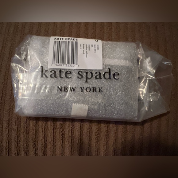 Kate Spade Madison Small Slim Card Holder new in packaging - Picture 2 of 3